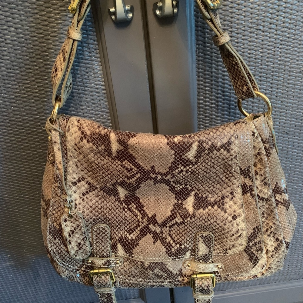Cynthia Rowley snake skin purse, comes with dust bag - Picture 6 of 8